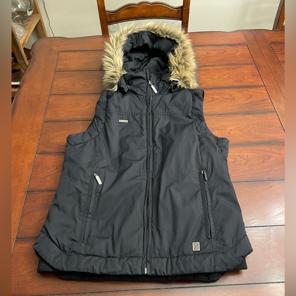 Columbia XCO Black Down Vest with‎ Detachable Hood